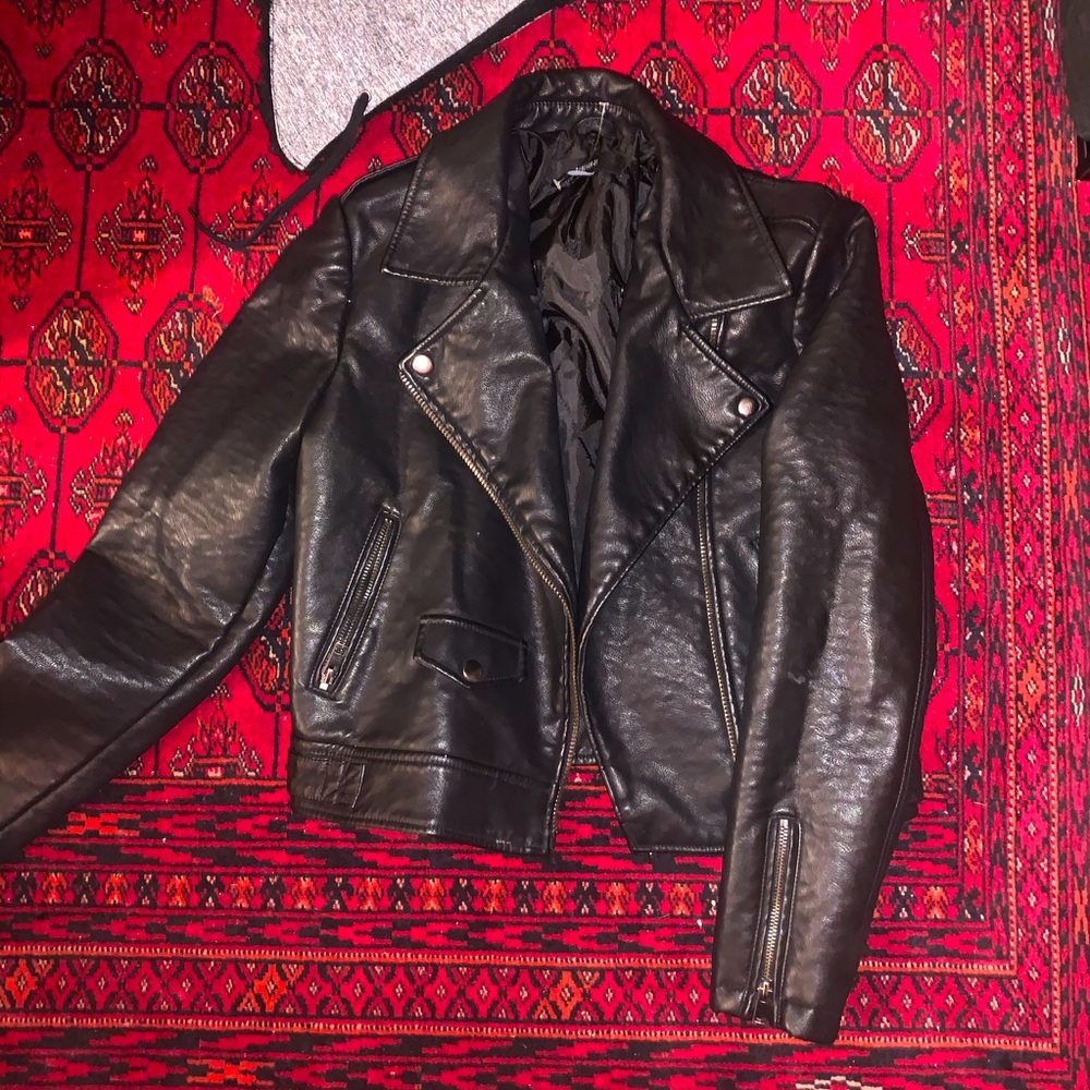 Leather jacket - Picture 2 of 3